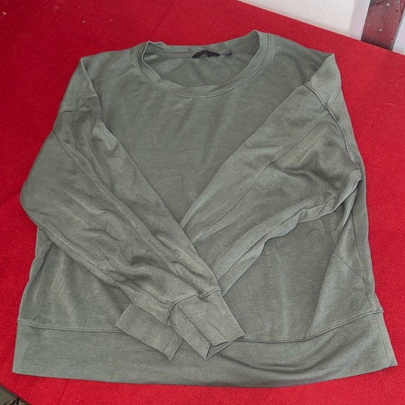 Danskin Green Crewneck Sweater Soft Finish - Picture 1 of 3